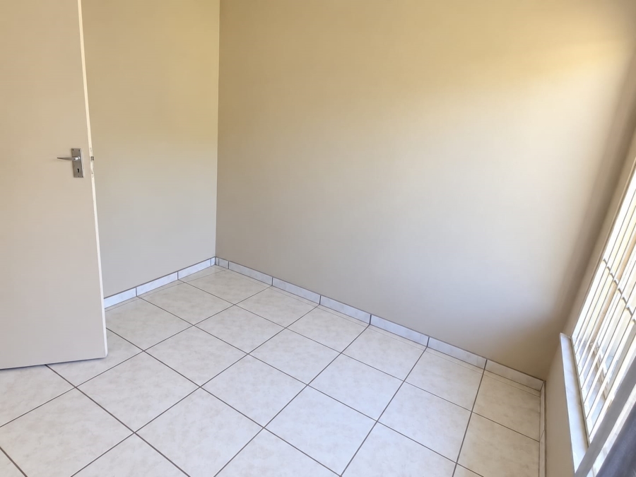 To Let 4 Bedroom Property for Rent in Fichardt Park Free State